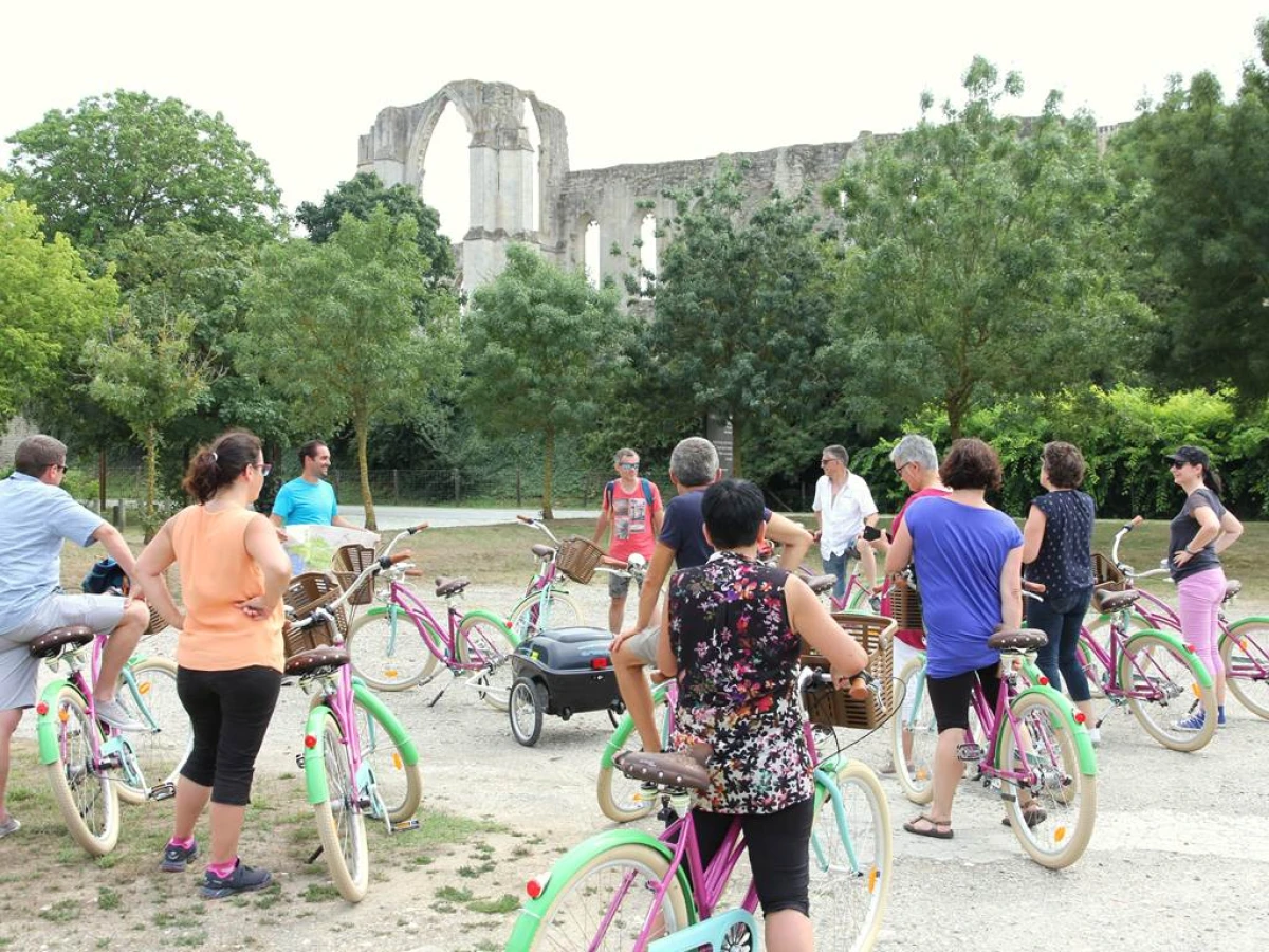 Journée Vélo Barque : Journée découverte sur les traces des moines bâtisseurs - Bonjour Fun