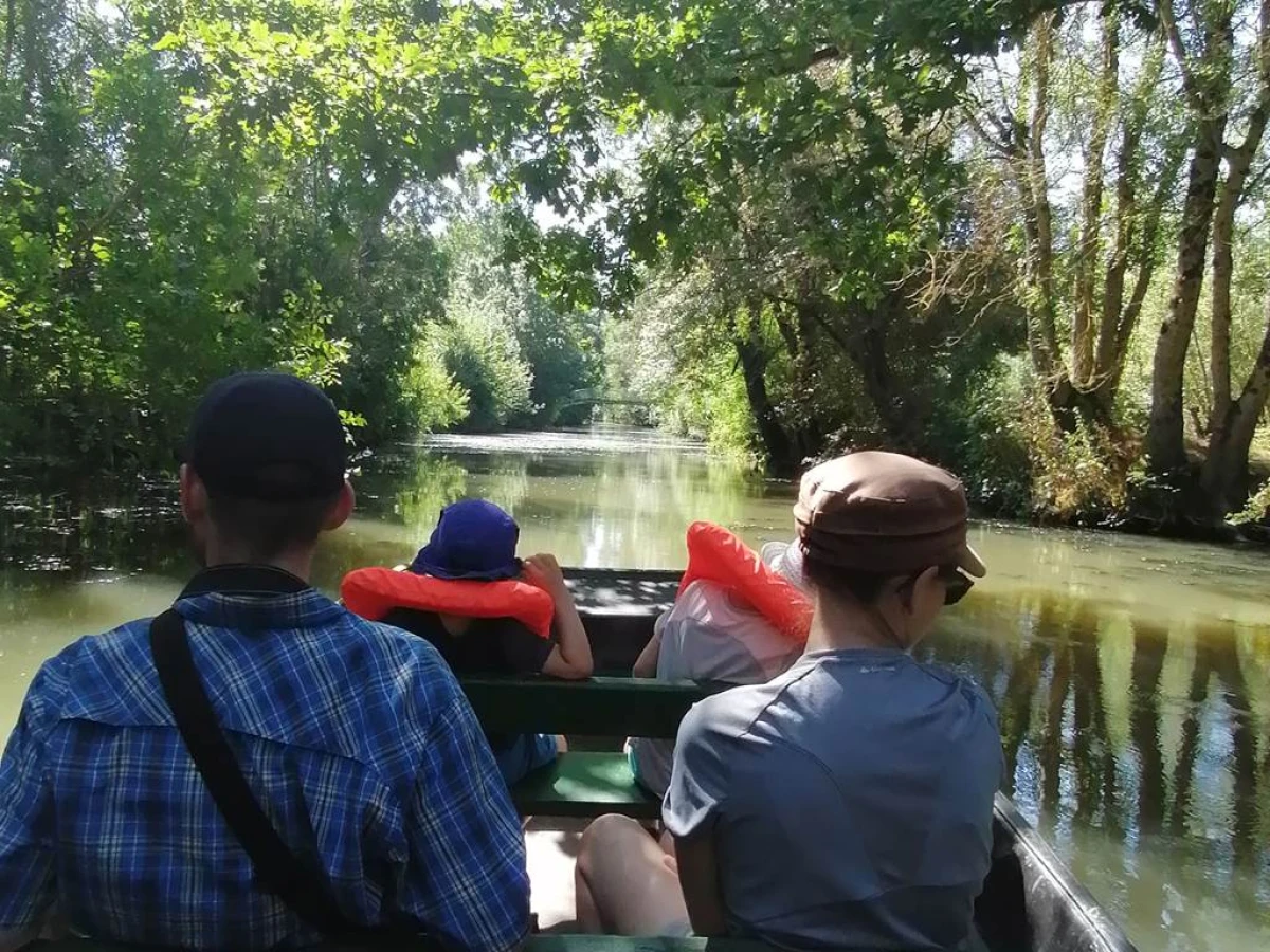 Excursion Vélo & Barque dans le Marais Poitevin - Bonjour Fun