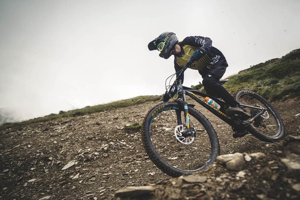 Journée VTTAE Enduro avec moniteur dans la Zona Zero, Ainsa - Bonjour Fun