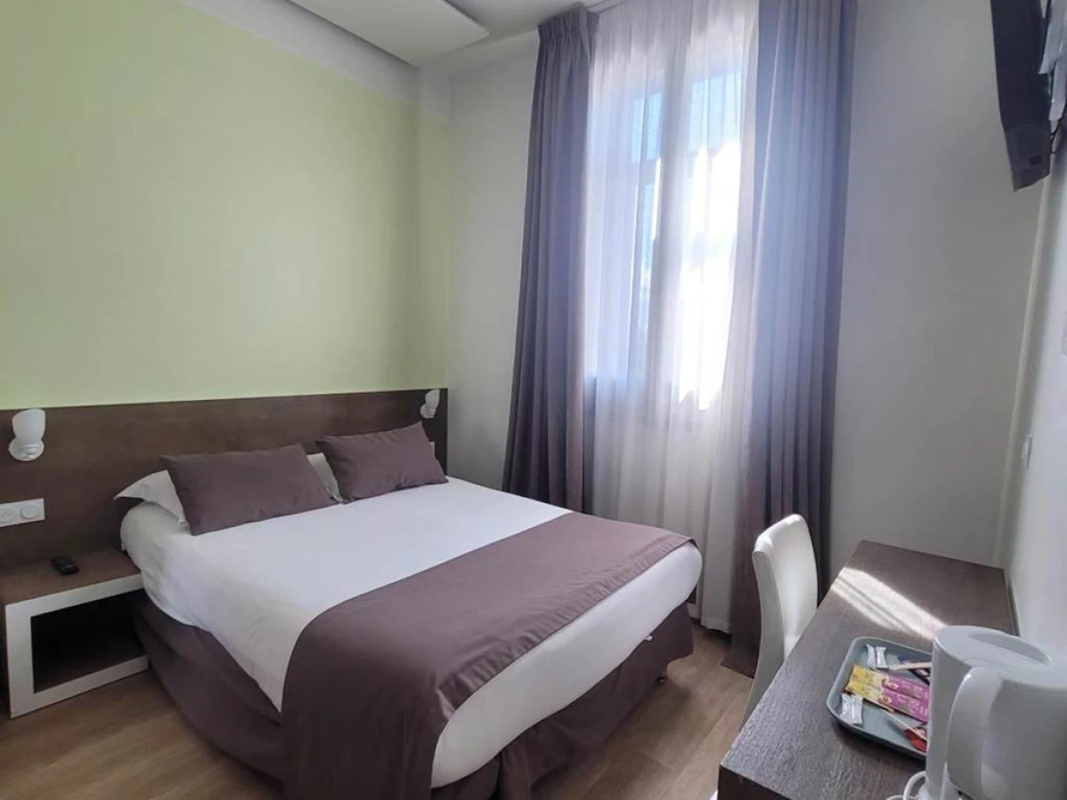 KYRIAD ORANGE Centre Ville - HOTEL & RESTAURANT &  - Bonjour Fun