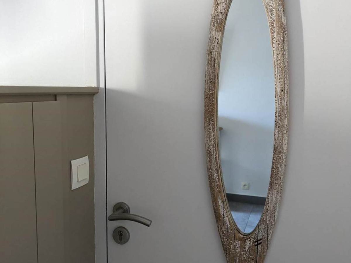 L'Ile sous le Vent - Bonjour Fun