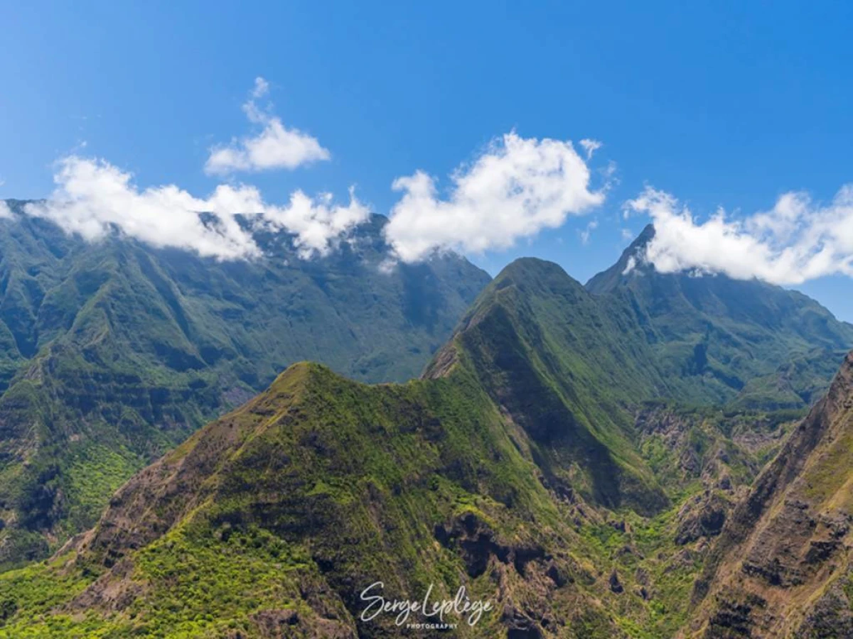 La complete : 3 cirques - volcan - lagon (vol de 60 mn) - Bonjour Fun