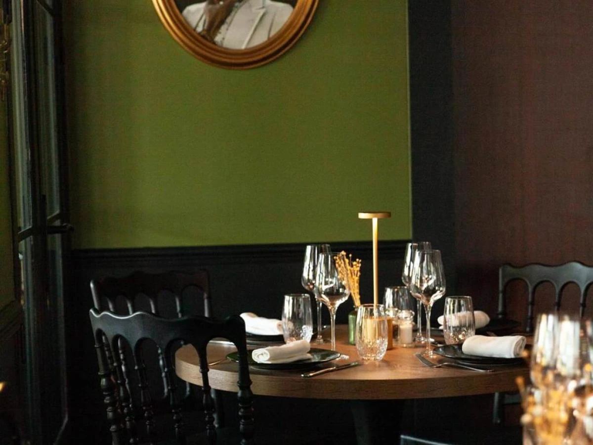 Le Boeuf Couronné - Hôtel & Restaurant Chartres- L - Bonjour Fun