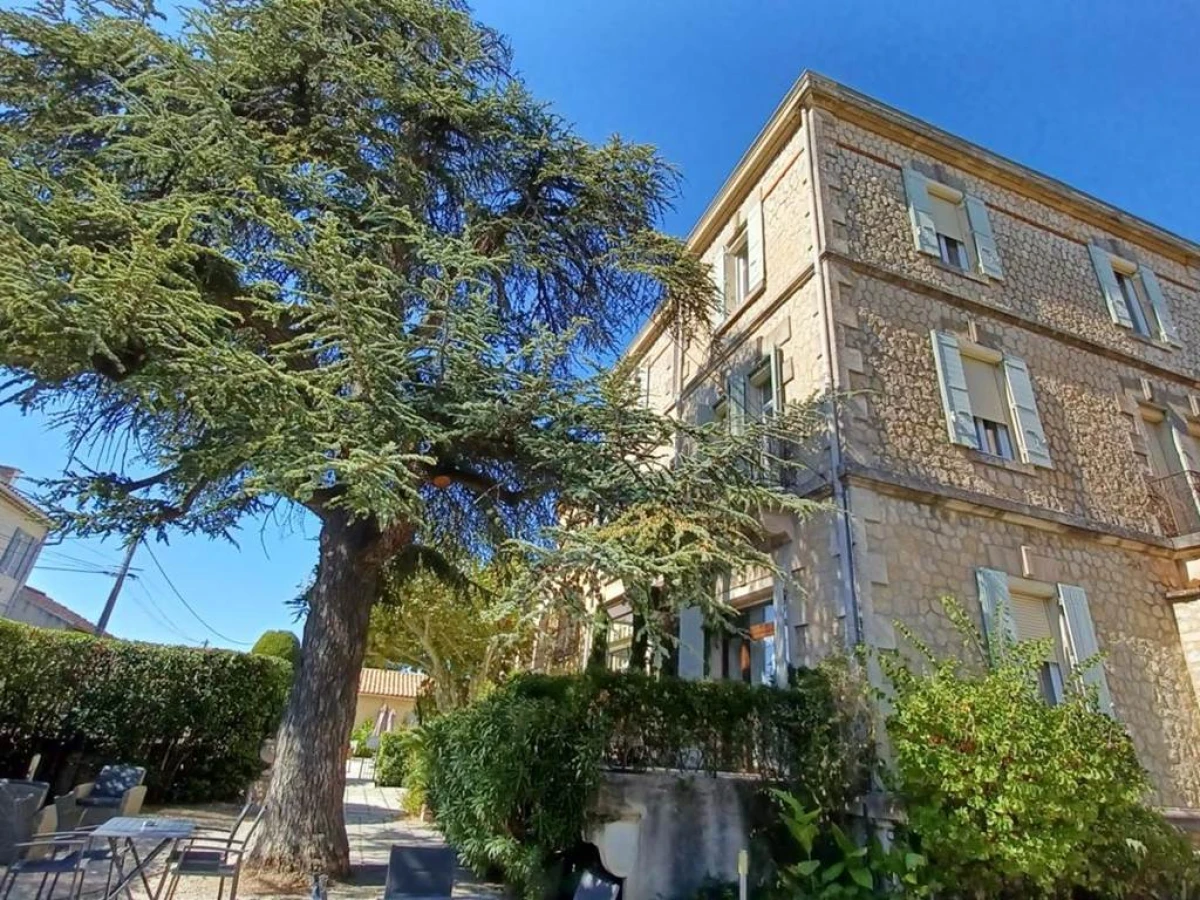 Le Castelet des Alpilles - Bonjour Fun