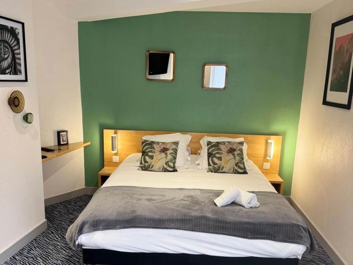 Le Clos Du Pontic Logis et Cit'Hotel - Bonjour Fun