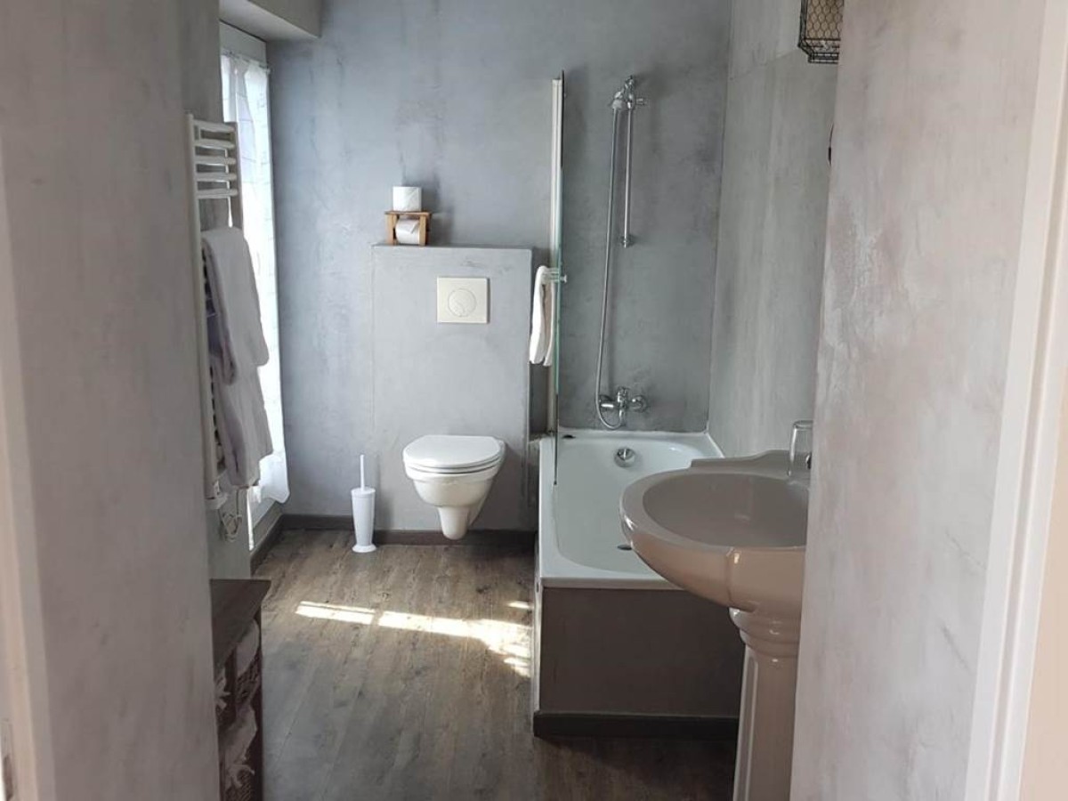 Le Crillon - Bonjour Fun