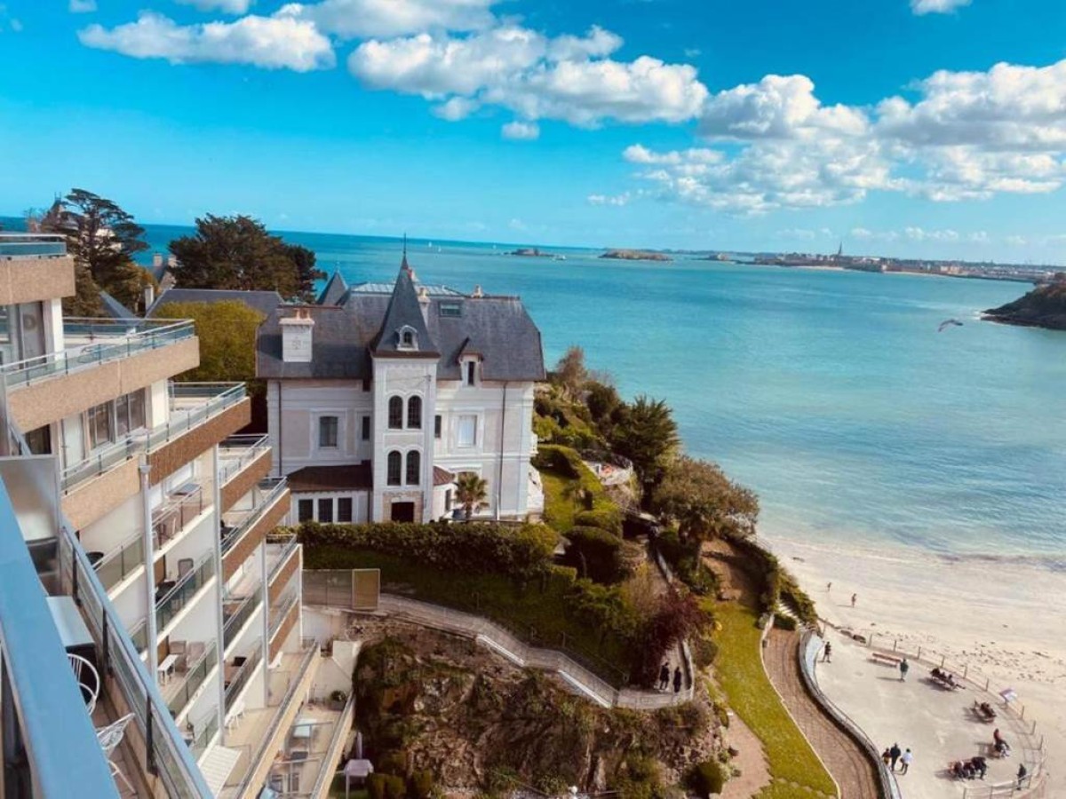 Le Crystal Dinard - Bonjour Fun