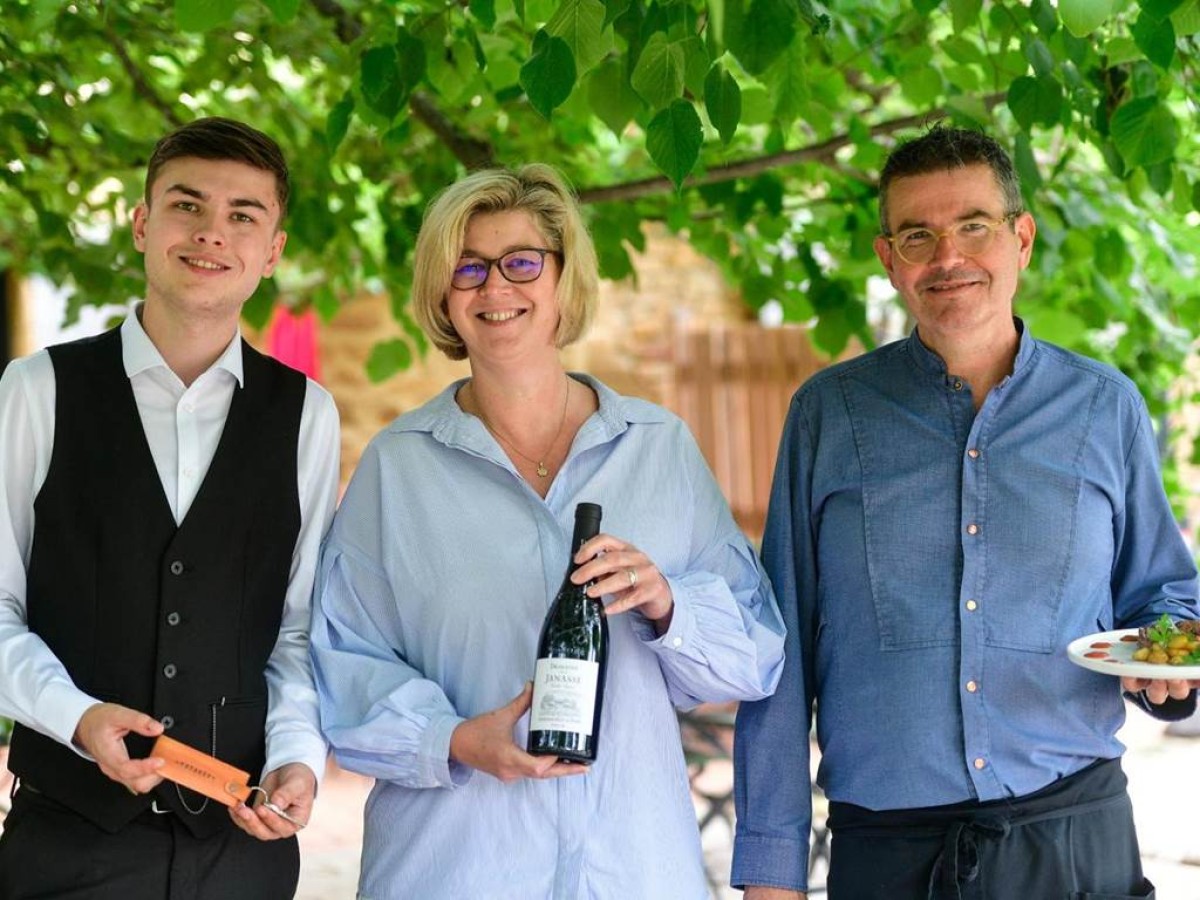 Le Mas Des Aigras - Hôtel & Restaurant de Charme e - Bonjour Fun