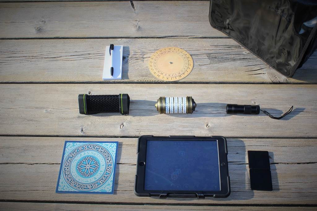 Le Portail Magique 1 et 2 - Escape game outdoor - Bonjour Fun