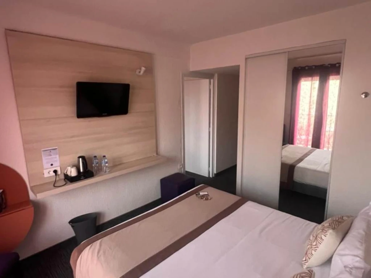 Le Regina Hôtel et restaurant Canet-plage - Bonjour Fun
