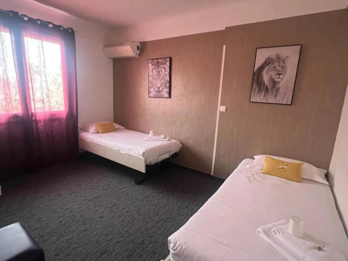 Le Regina Hôtel et restaurant Canet-plage - Bonjour Fun