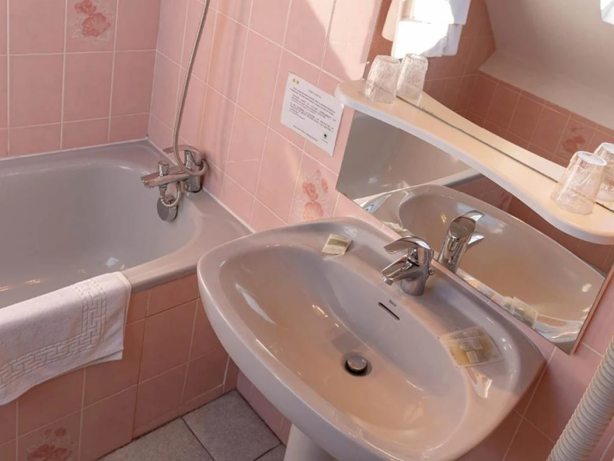 Les Bains de Mer Riviera Bretonne - Bonjour Fun