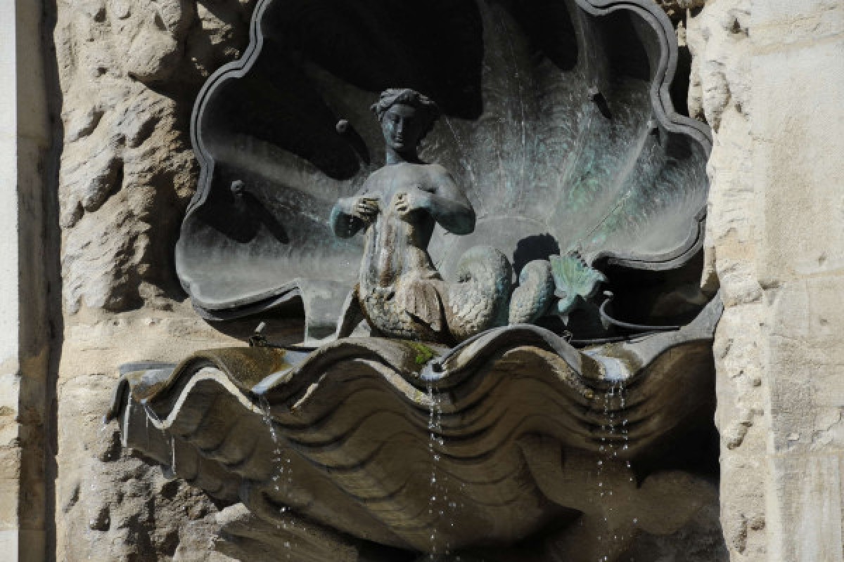 Les fontaines, miroirs de la ville - Bonjour Fun