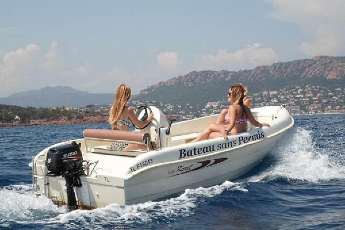Location de bateau sans permis - Port Frejus - Bonjour Fun