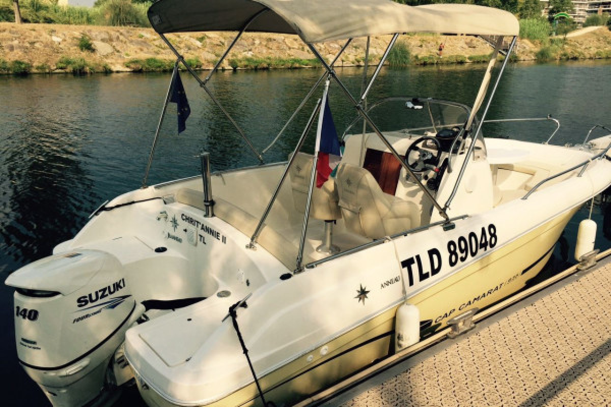 Location de bateaux Cap Camarat 635CC - Bonjour Fun