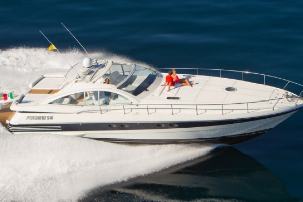 Location yacht PERSHING 54  12 personnes) - Bonjour Fun