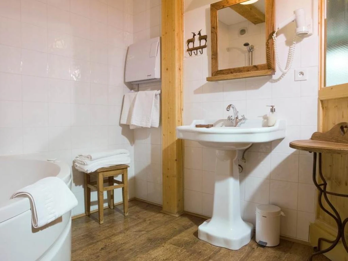 Lodge Hotel Les Rousses - Bonjour Fun
