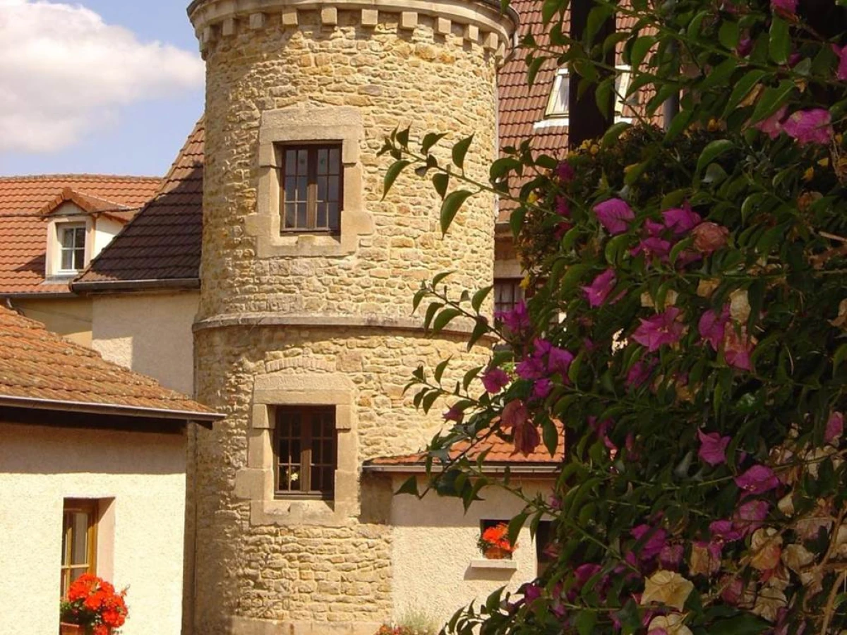 Logis Des Trois Maures - Bonjour Fun