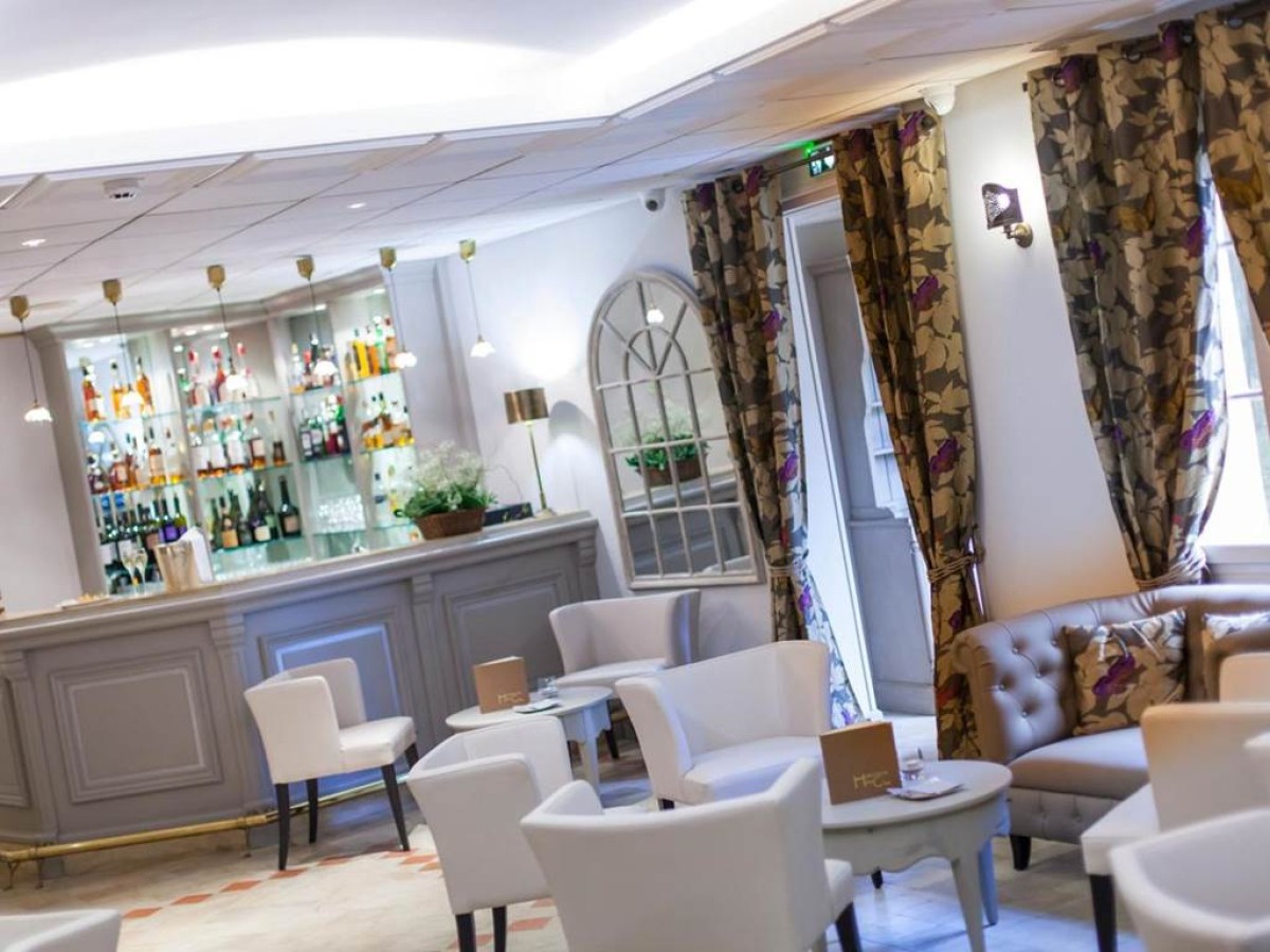 Logis Hostellerie des Clos et restaurant Bistrot d - Bonjour Fun