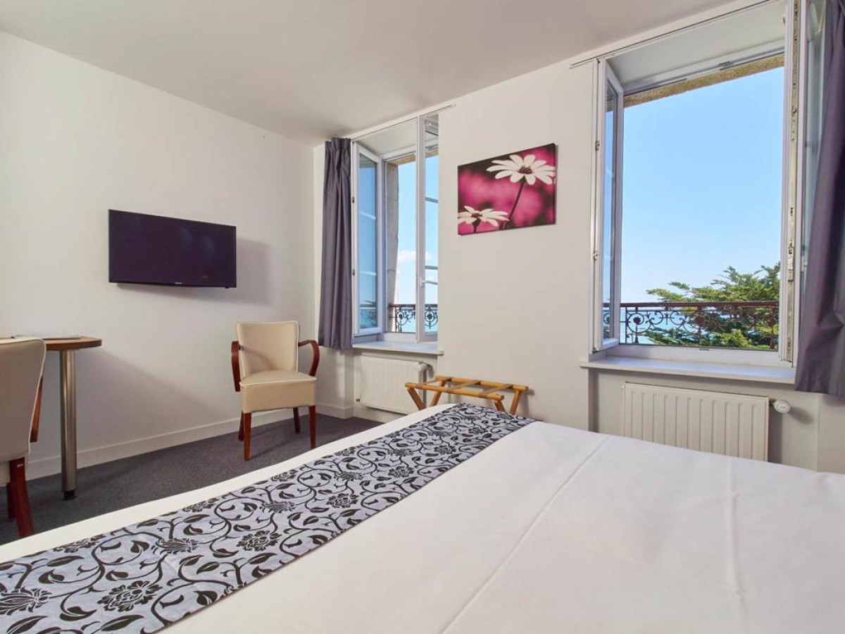 Logis Hotel Belle-Vue - Bonjour Fun