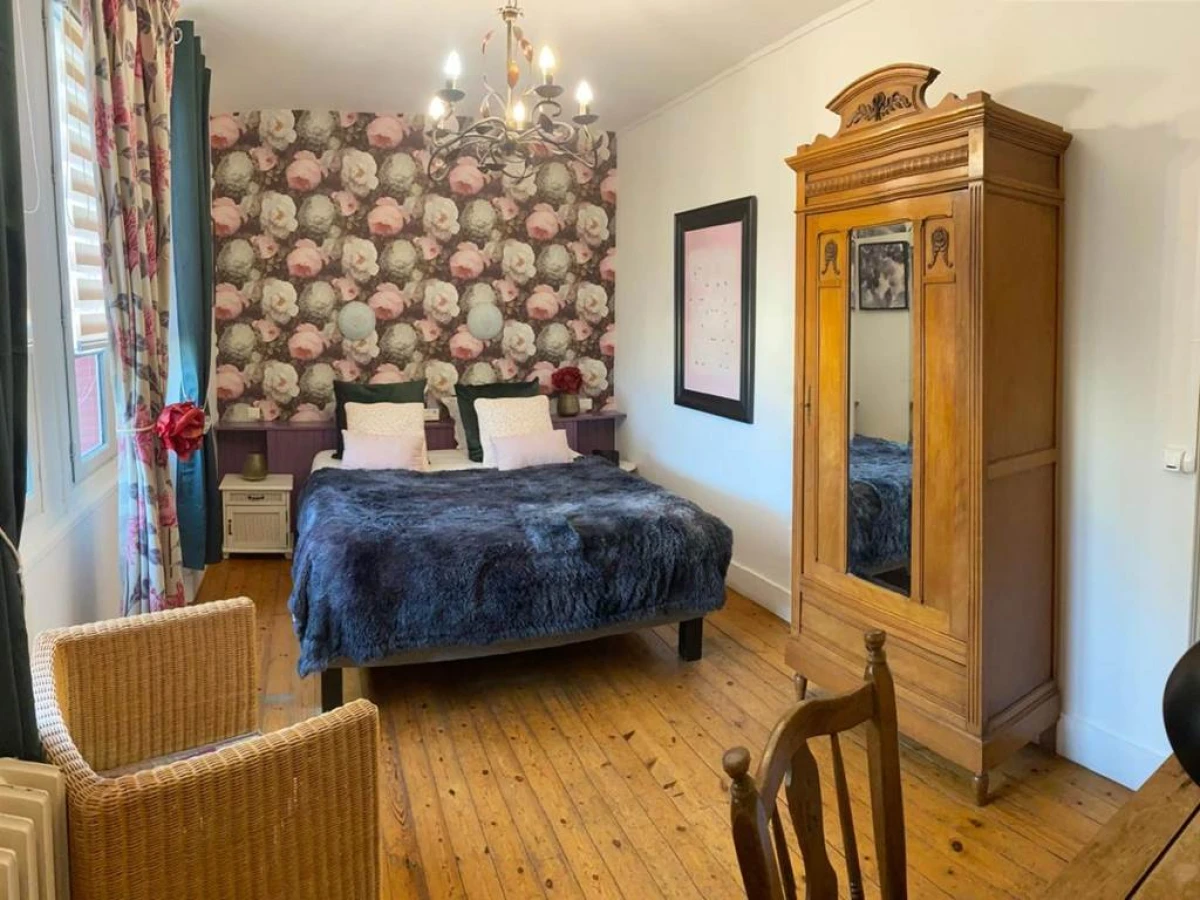 LOGIS HOTEL BELLEVUE RESTAURANT LA POMME d'OR - Bonjour Fun