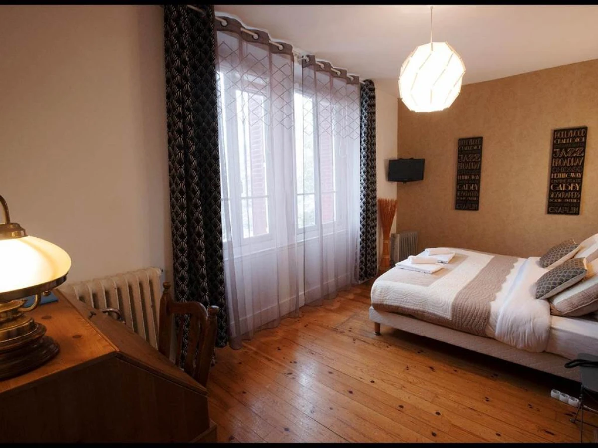 LOGIS HOTEL BELLEVUE RESTAURANT LA POMME d'OR - Bonjour Fun