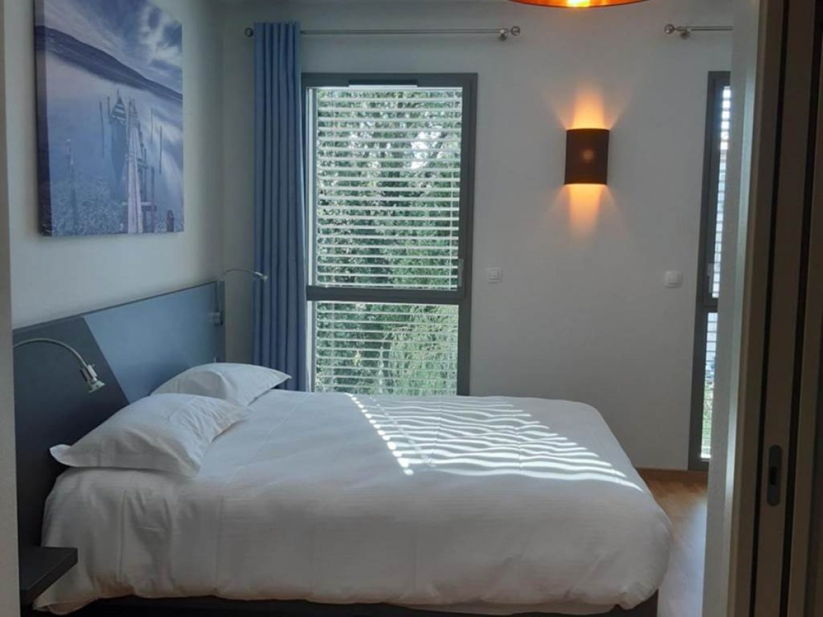 Logis Hotel du Parc-Restaurant - Le Rouget de Lisl - Bonjour Fun