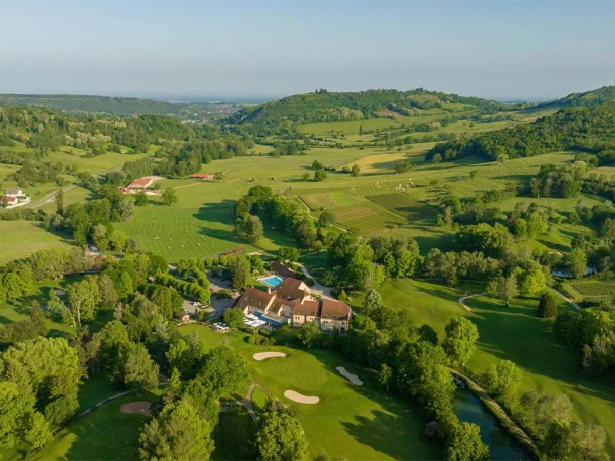 Logis Hôtel Golf Le Domaine Du Val De Sorne - Bonjour Fun