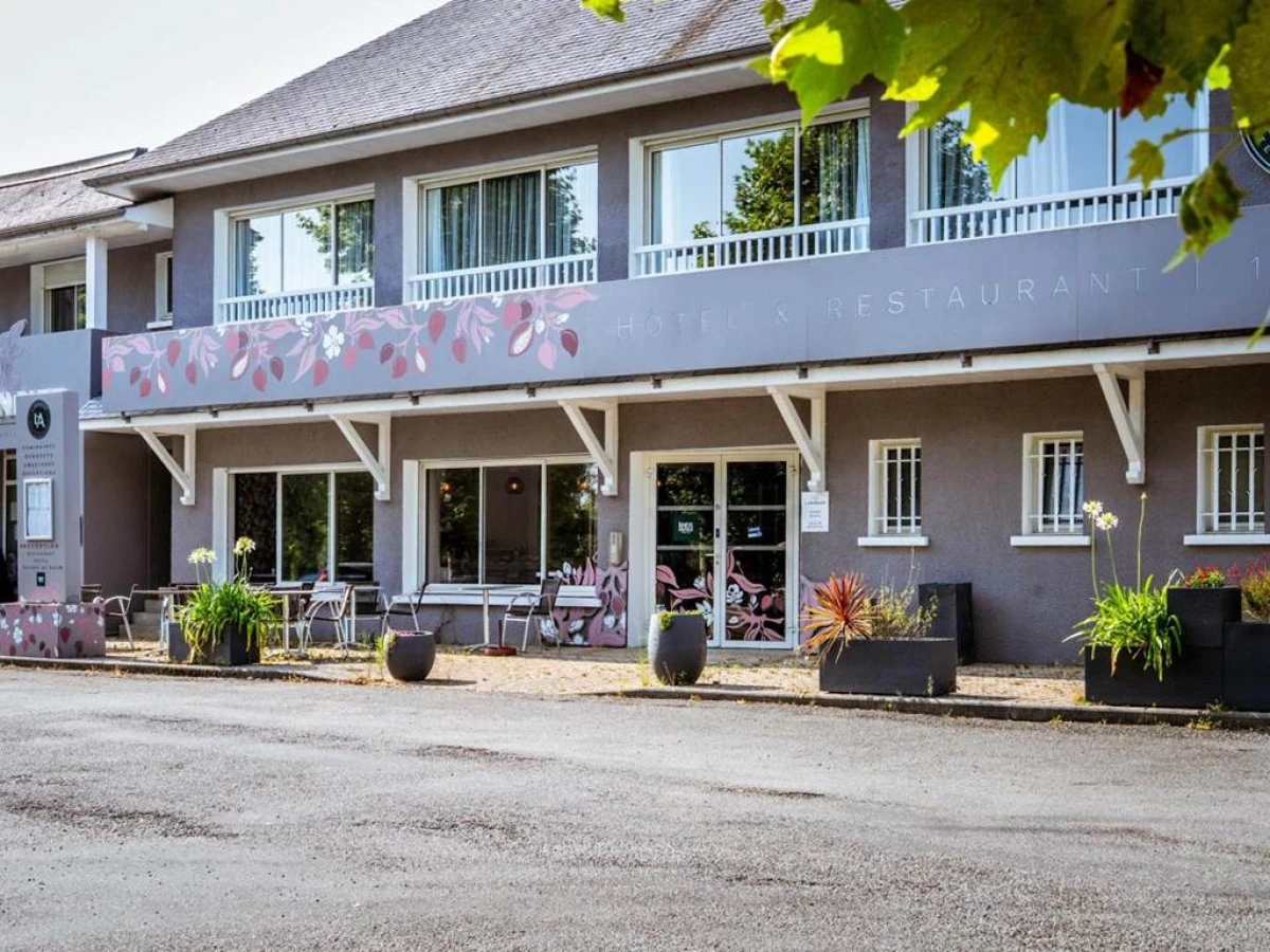Logis Hôtel l'Amandier - Bonjour Fun