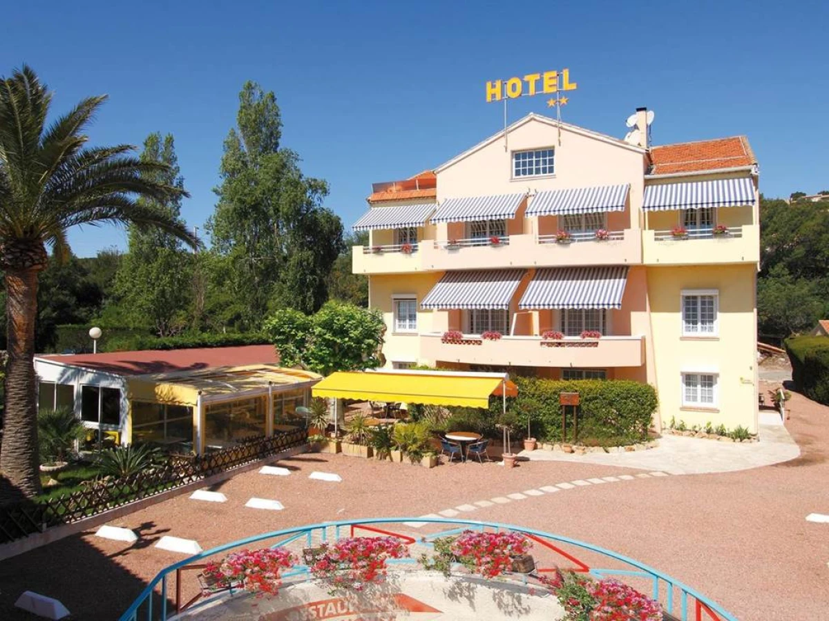 Logis Hotel l'Esterella - Bonjour Fun