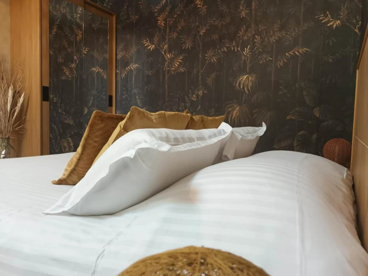 Logis Hôtel La Brèche - Restaurant Berthelot - Bonjour Fun