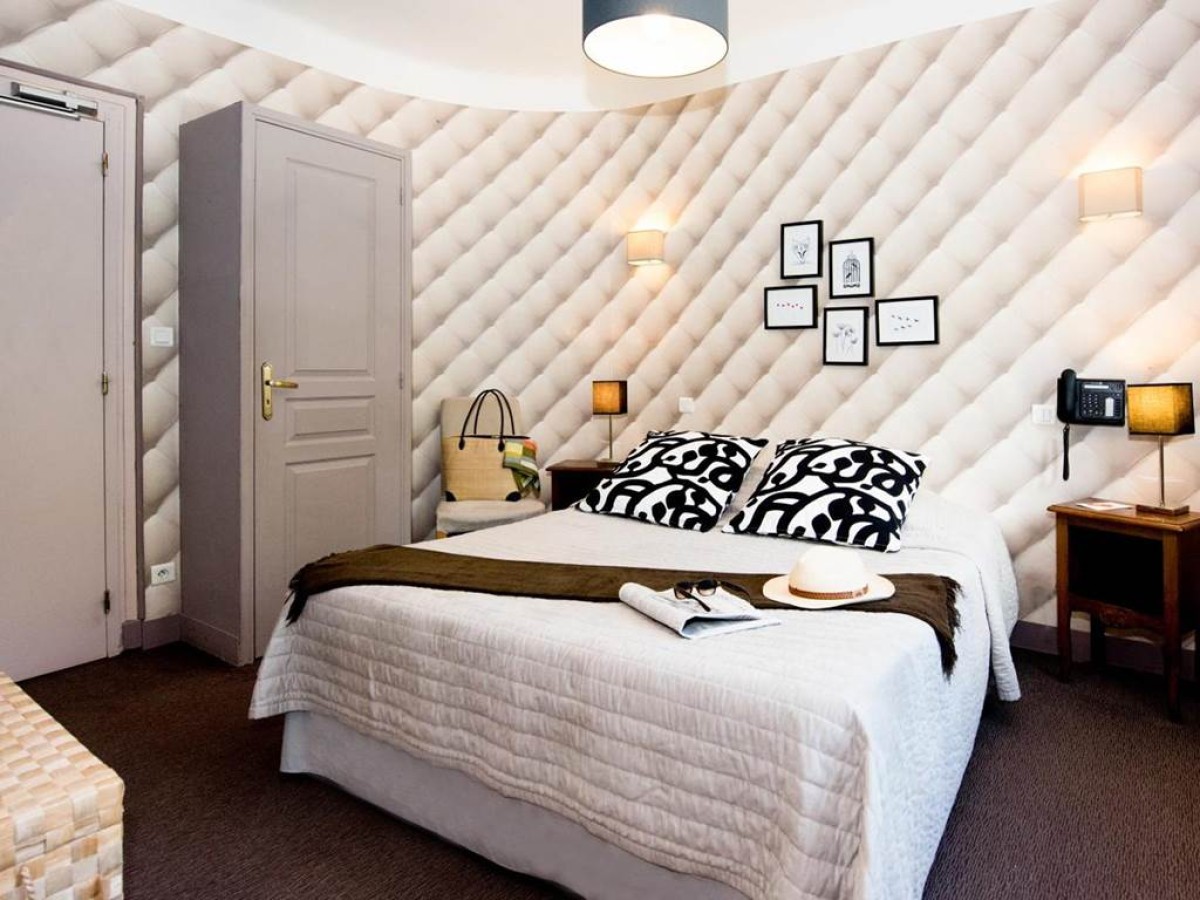 Logis Hôtel La Magnanerie - Côté Bistro - Bonjour Fun