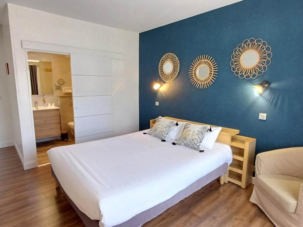 Logis Hotel Le Cerf - Bonjour Fun