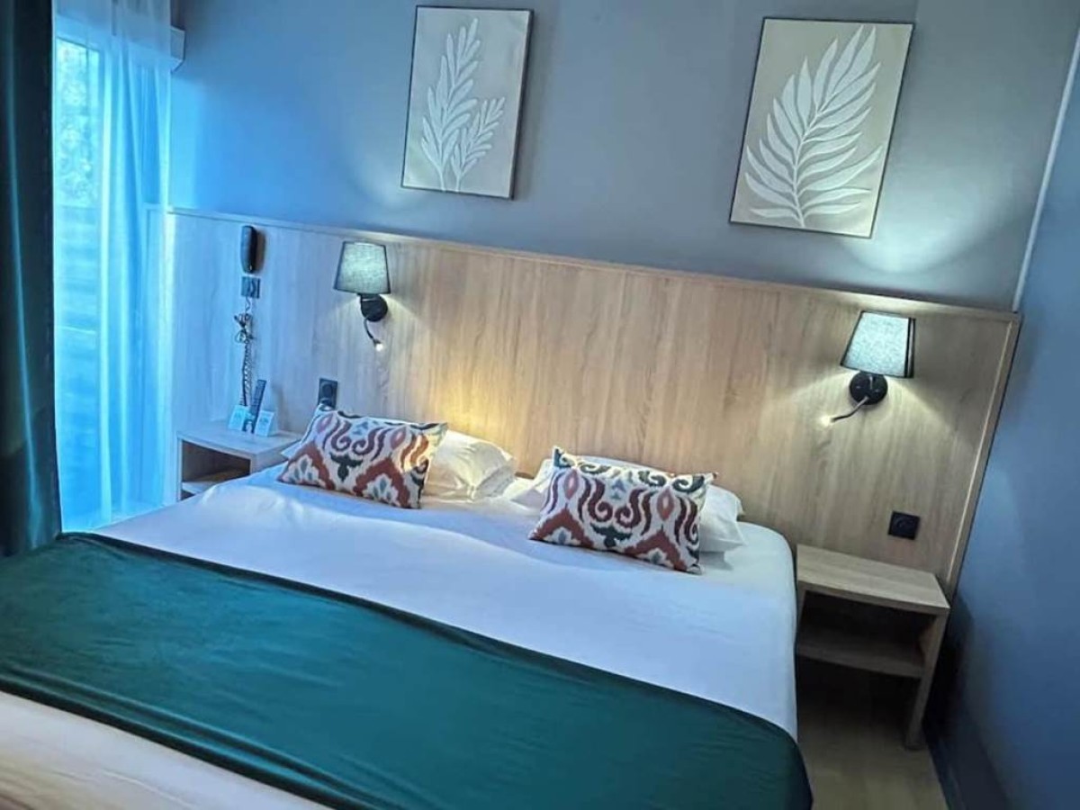 Logis Hotel Les Gravades Ussel - Bonjour Fun