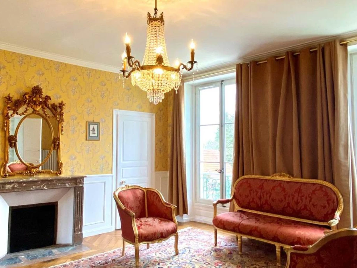 Logis Hôtel & Restaurant Chateau de la Marjolaine - Bonjour Fun