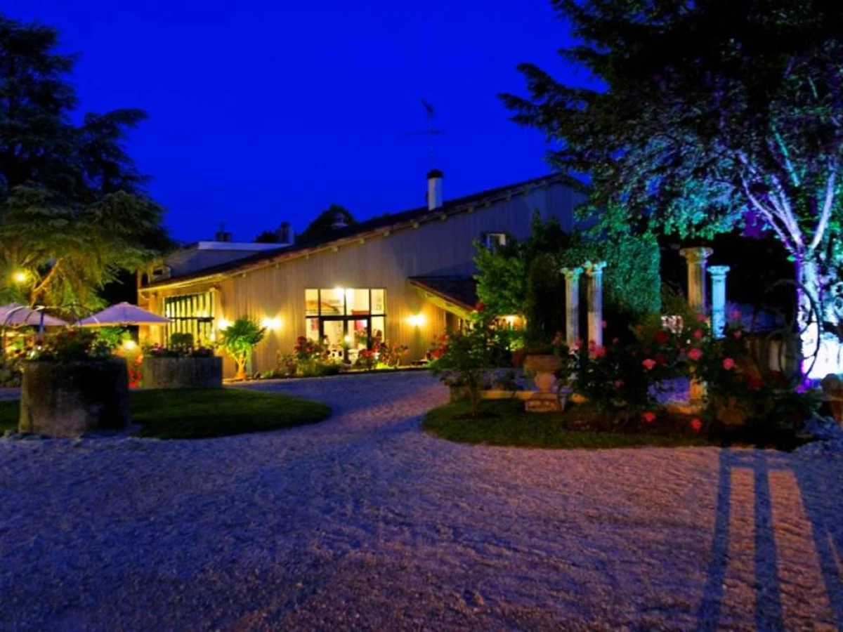 Logis Hôtel Restaurant L'Essille - Bonjour Fun