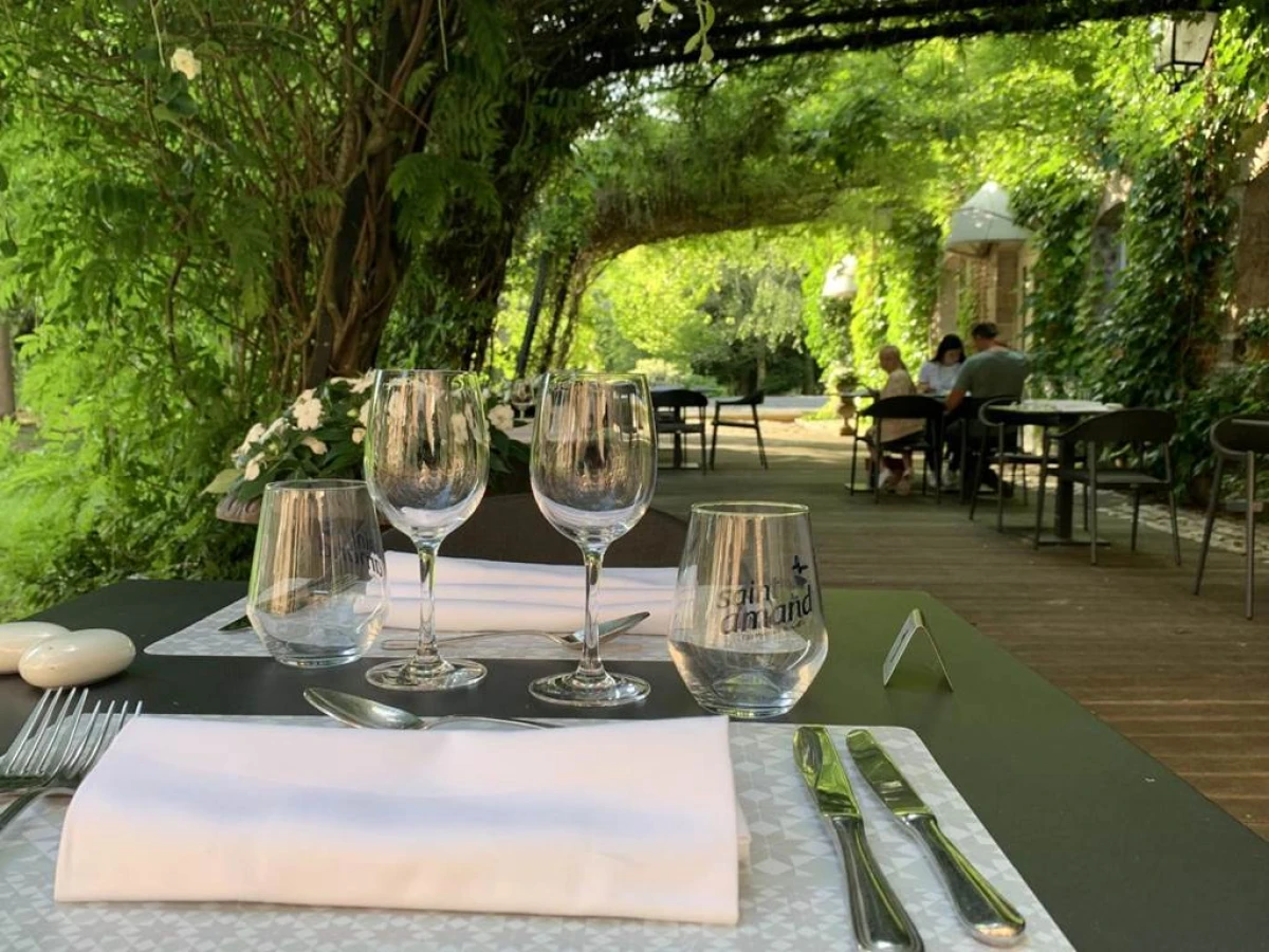 LOGIS-Hôtel-Restaurant La Gentilhommière - Bonjour Fun