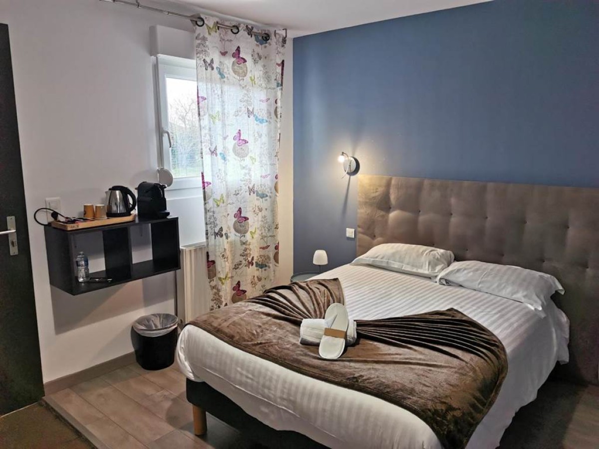 Logis Hotel- Restaurant La Haie Des Vignes Séminai - Bonjour Fun