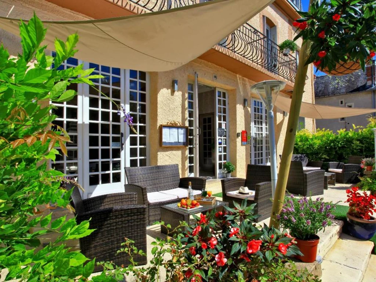 Logis Hôtel Restaurant Le Lascaux - Bonjour Fun
