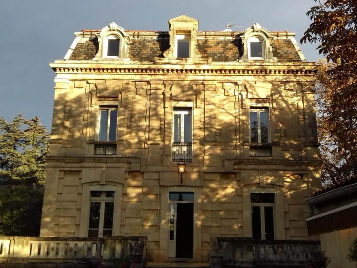 Logis Hôtel - Restaurant Résidence Les Cèdres - Bonjour Fun