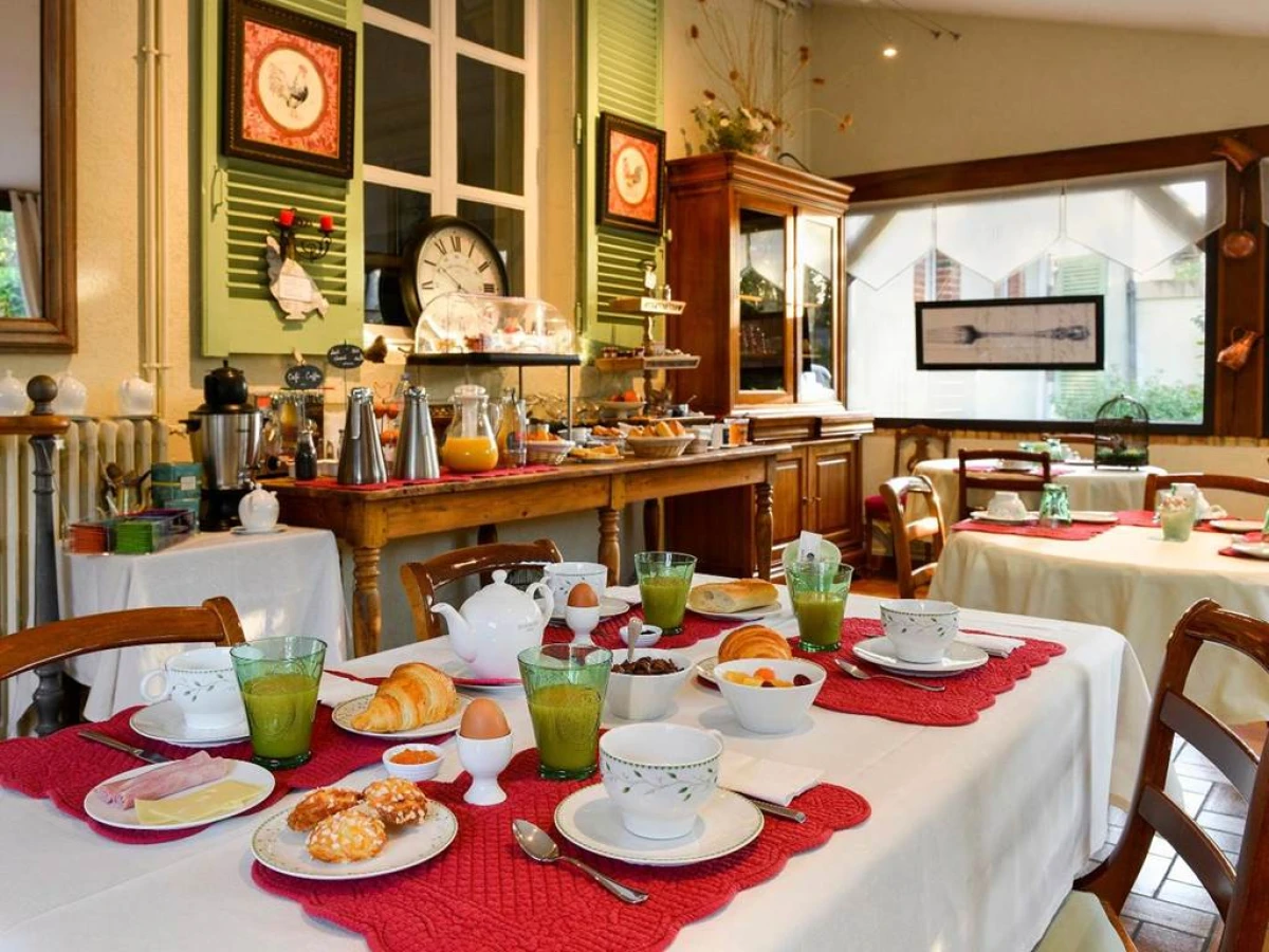Logis Hotel Villa Marjane - Bonjour Fun