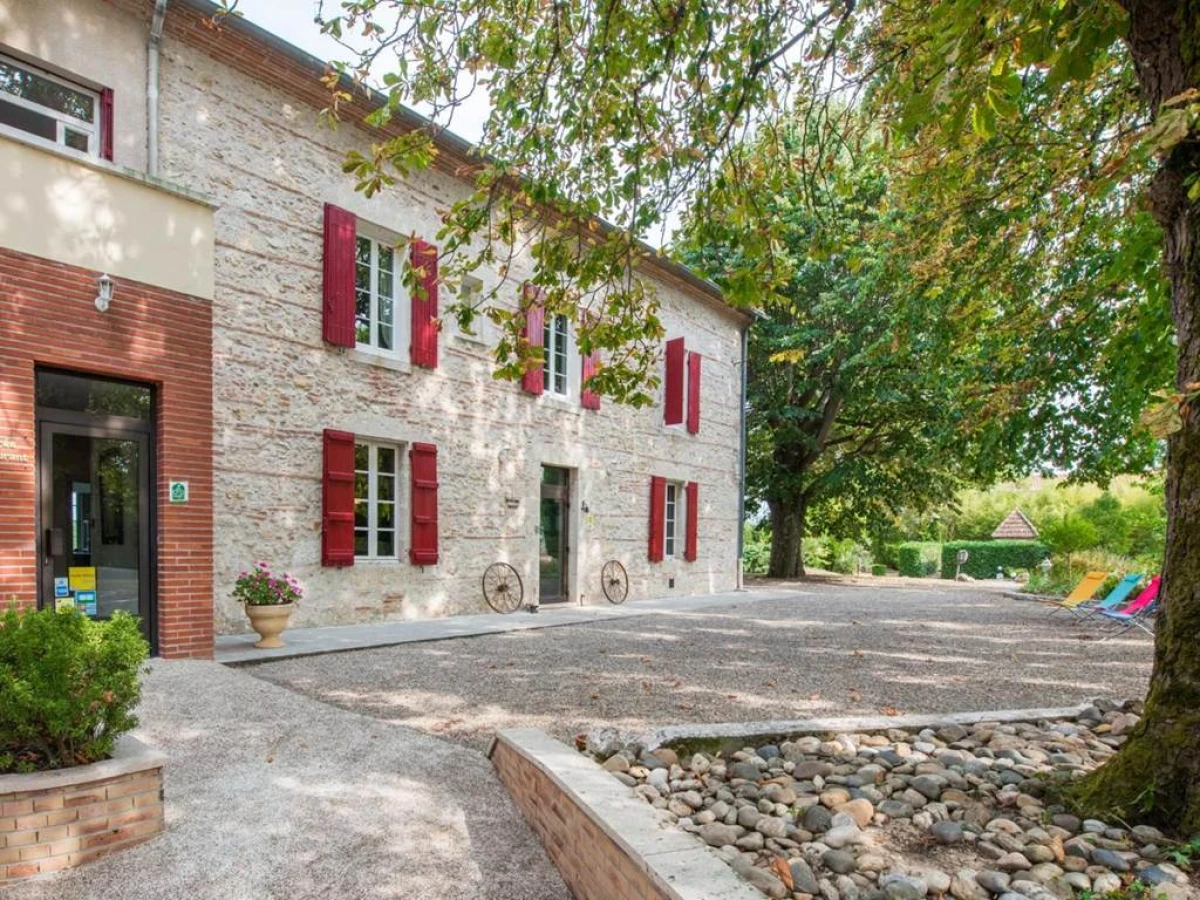 Logis Hotels - Au Colombier du Touron - Bonjour Fun