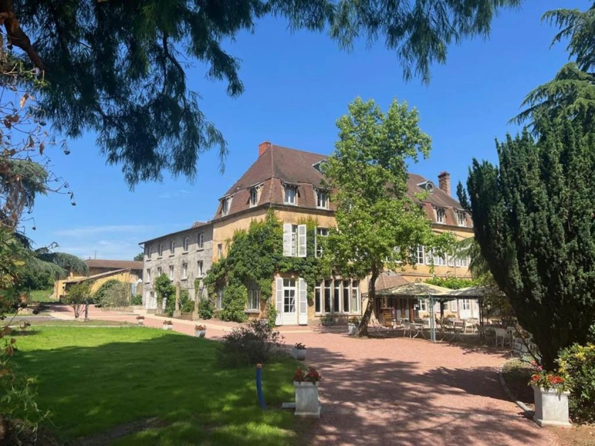 Logis Hôtels Château de La Barge - Bonjour Fun