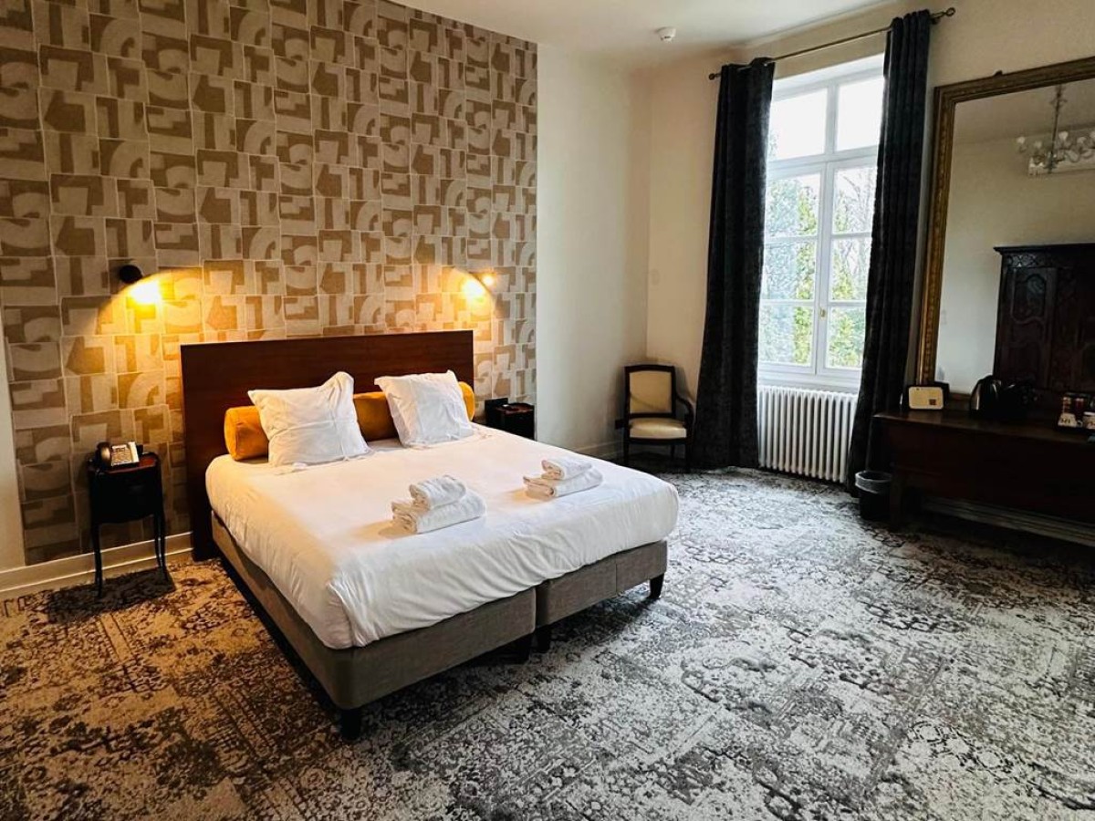 Logis Hôtels Château de La Barge - Bonjour Fun