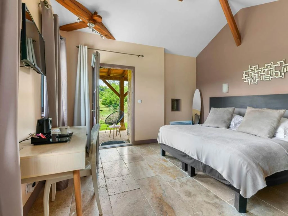 Logis L'Auberge de Larressingle - Bonjour Fun
