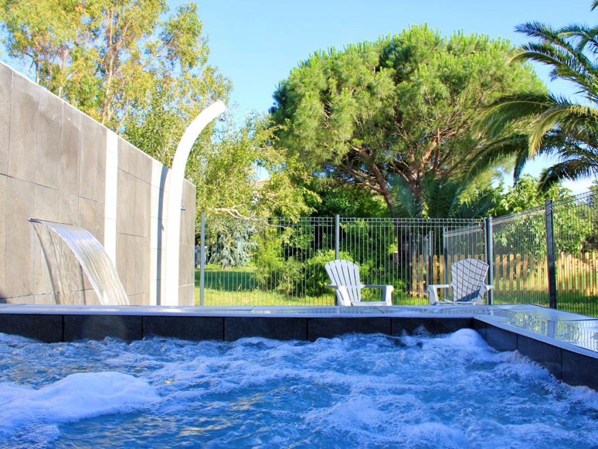 Mas de l'Aire et l'Aire des montagnes - Bonjour Fun