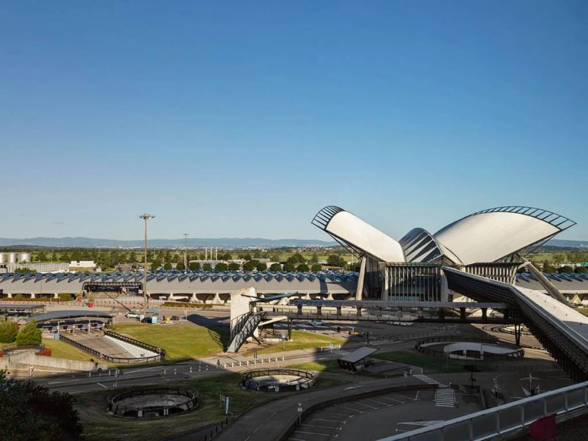 Moxy Lyon Airport - Bonjour Fun