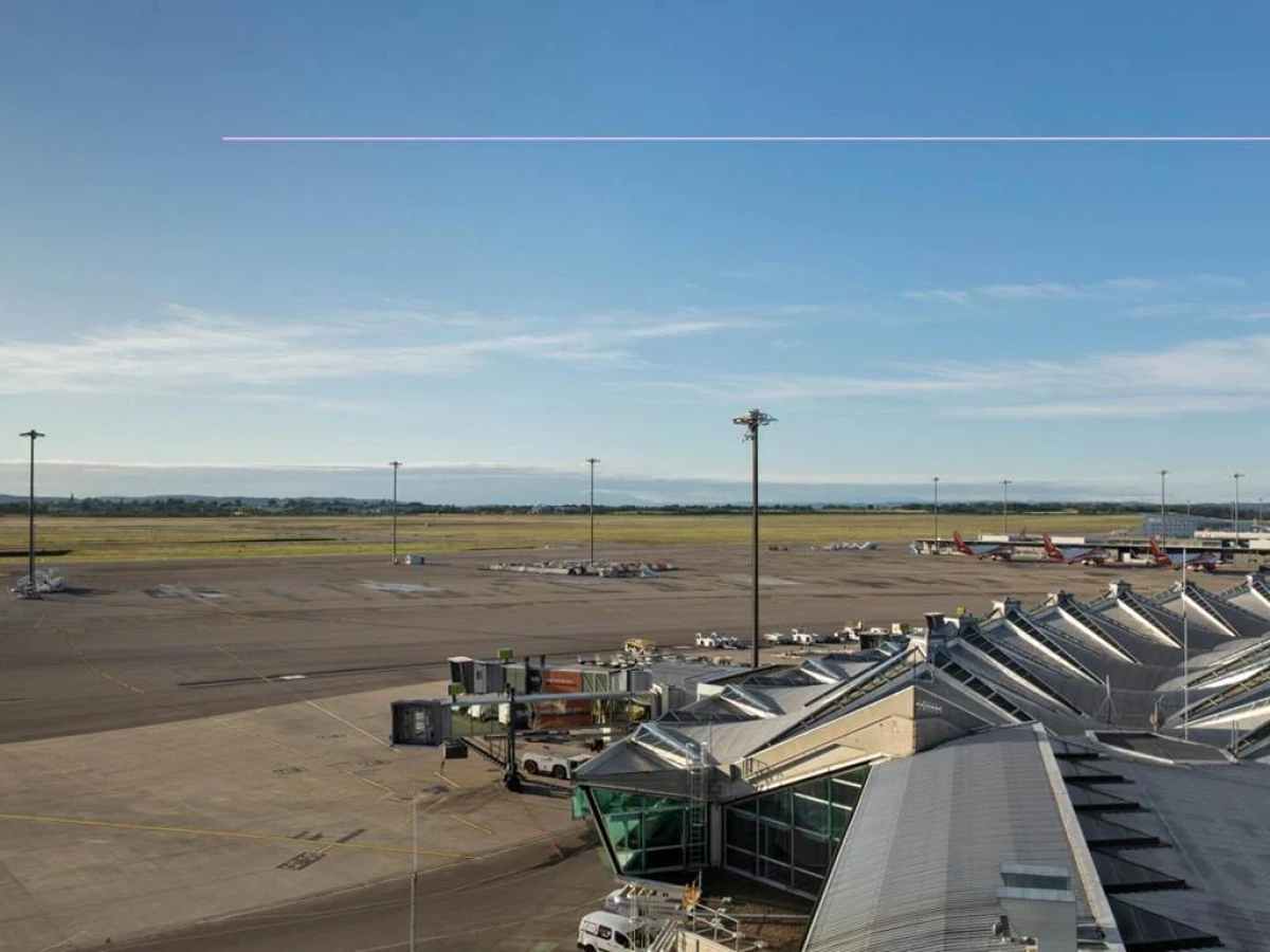 Moxy Lyon Airport - Bonjour Fun