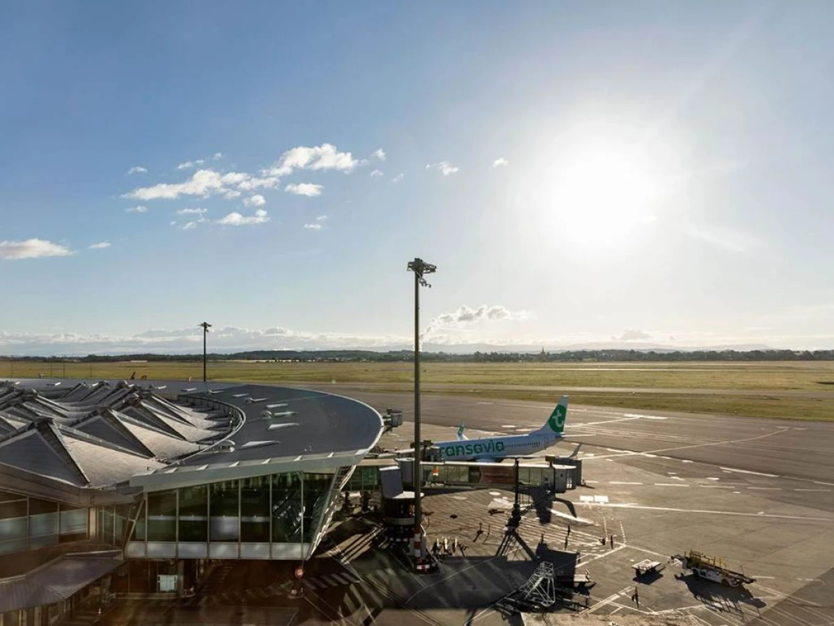 Moxy Lyon Airport - Bonjour Fun