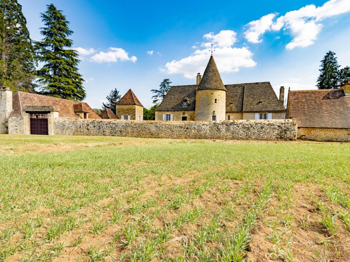 Nathysa de Lascours - Bonjour Fun